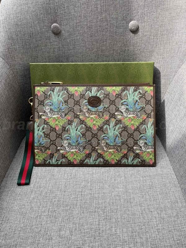 Gucci Wallets 10